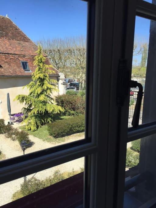 Bel Appart Au Bord De L'Eau Proche Gare Avec Wifi Auxerre Luaran gambar