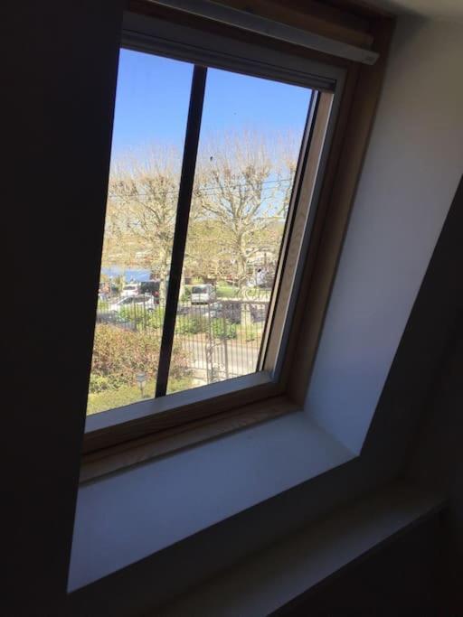 Bel Appart Au Bord De L'Eau Proche Gare Avec Wifi Auxerre Luaran gambar